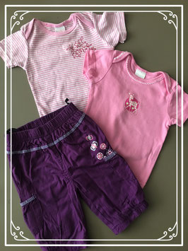Set van 3! Een broekje en twee rompers - maat 56