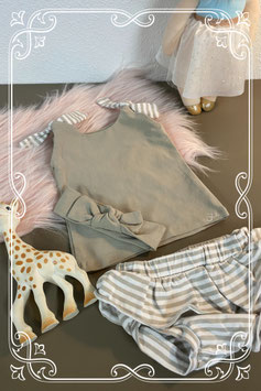 Newborn setje van Siz - 3-delig in wit met taupe maat 50