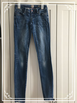 Superlow skinny jeans van only - maat W26 / L34 (XS)
