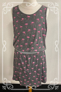 Leuk grijs jurkje met flamingo's van Soho NY maat 170
