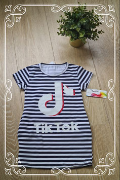 Nieuw! TikTok jurkje donkerblauw-wit gestreept - maat 92