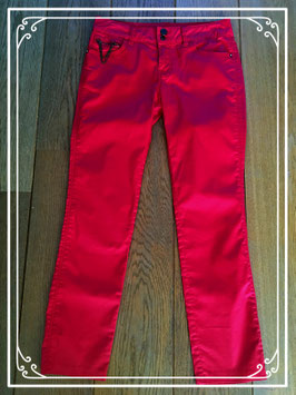 Nieuw: een felrode broek van Morgan - maat 40
