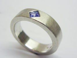 Silberring mit Tansanit