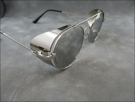 Sonnenbrille silberfarben mit Seitenschutz
