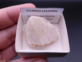 LOW 328 - CUARZO LECHOSO