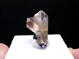 184C - CERUSITA MACLADA