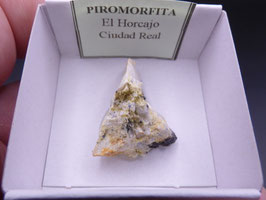 LOW 1384 - PIROMORFITA