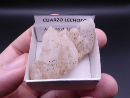 LOW 388 - CUARZO LECHOSO