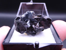 62H - HEMATITES