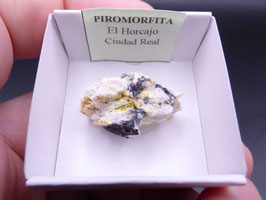 LOW 1111 - PIROMORFITA