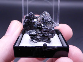51H - HEMATITES