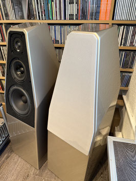 Wilson Audio Sabrina X neu in Quartz verpackt ungeöffnet