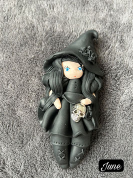 Petite sorcière ... June … porte clé bijou de sac (noir)