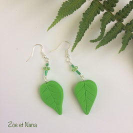 Boucles d'oreilles feuilles vertes