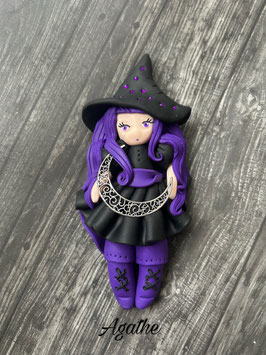 Petite sorcière ... Agathe… porte clé bijou de sac (violet)