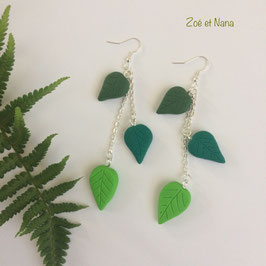 Boucles d'oreilles 3 feuilles vertes