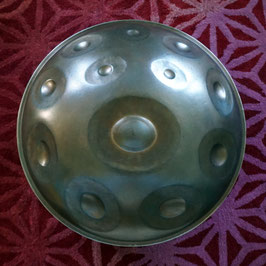 Handpan Harmonic Sculpture D Kurd 18 (STL Edelstahl 1.25 mm Handsunk)