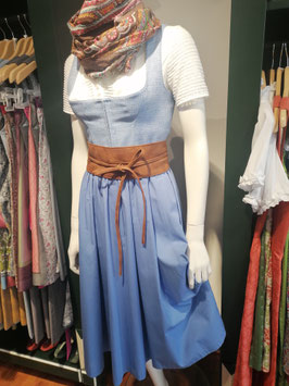 Dirndl hellblau