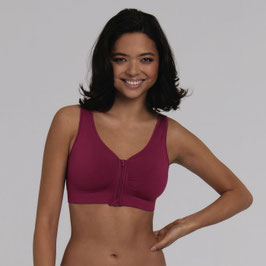 Lynn in Rose Wine