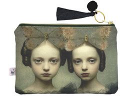 Maxitäschchen 79 «Creepy Twins»