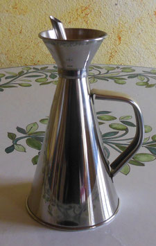 Olivenöl-Kännchen aus verchromten Stahl 0,25 L