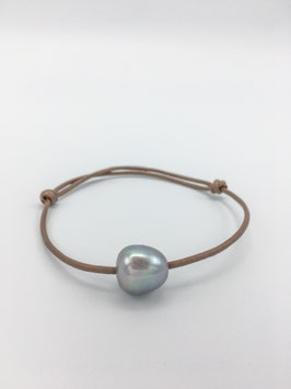 Armband mit barocker Süsswasserperle