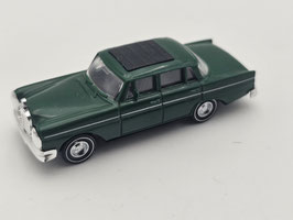 Praline 1:87 Mercedes-Benz 220
