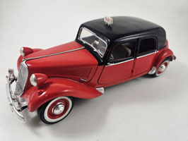 Maisto 1:18 Citroen 15CV 6 Cyl 1952 Taxi