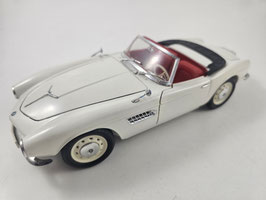 Revell 1:18 BMW 507