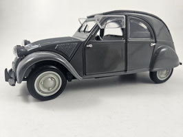 Maisto 1:18 Citroen 2 CV 1952