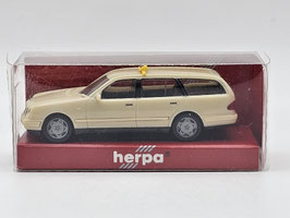 Herpa 1:87 Mercedes-Benz E 200 T Taxi Nr. 043571