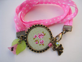 Bracelet rétro romantique rose et vert fleurs et feuilles