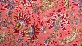 Floraison rouge et vert pastel