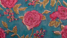 Roses dans un rose soutenu