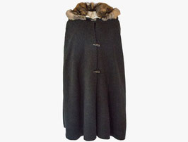 TYRRELL Wintercape mit Fellkapuze