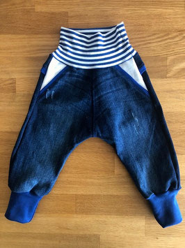 "Baggy Jeans" in Grösse 80