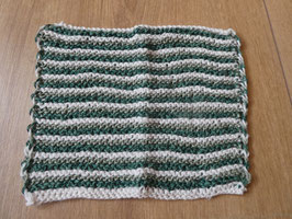 Weiß/hellgrün/dunkelgrün gestricktes Spültuch aus Baumwolle, ca. 20 x 20 cm