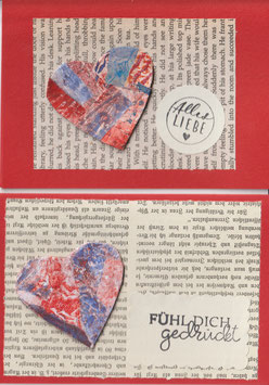 2 Faltkarten: Gelli-Collage 3D: Kleines Herz in rot/blau und Stempelaufdruck