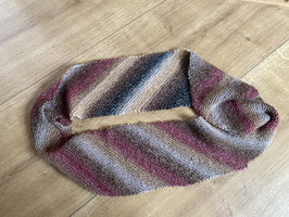 Wärmender Kuschel-Loop Schal im Farbverlauf Beige-Braun-Bordeaux