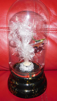 Spieldose mit Glaskuppel H 27 cm