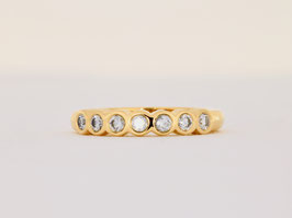 Ring aus 18kt Gelbgold mit 7 Brillanten