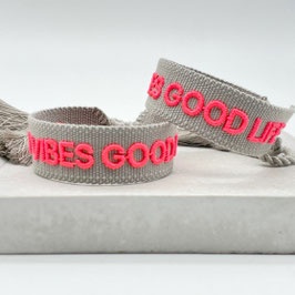 GOOD VIBES GOOD LIFE Statement Armband gewebt, bestickt