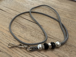 Pfeifenband aus Paracord Diamond schwarz/weiss mit Glitzer Beads
