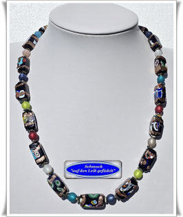 2196. elegante schwarz-bunte Murano-Millefiori Glasbarren Kette