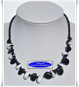 3043. ausgefallene Onyx-Kette mit schwarz-weißen Muranoglasperlen