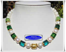 2999. elegantes Süßwasser-Zuchtperlen-Collier mit Muranoglasperlen