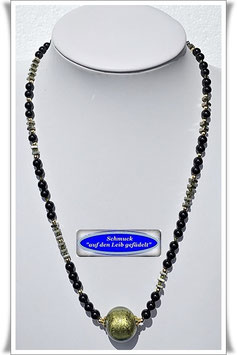 1850. Onyx-Pyrit-Kette mit großer Muranoglasperle