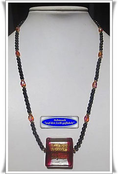 1455. Spinell-Kette mit großer Muranoglas-Perle