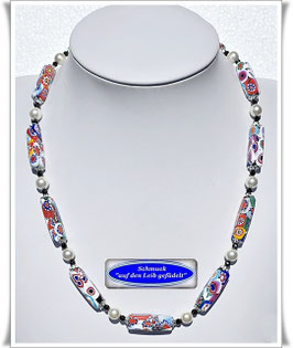 3050. bunte Muranoglaskette mit Millefiori-Glasbarren