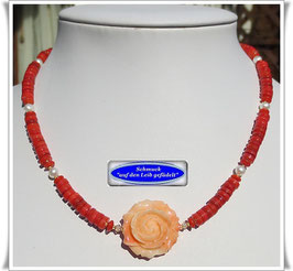 3000. orange-rote Muschelkette mit Korallen-Rosenblüte